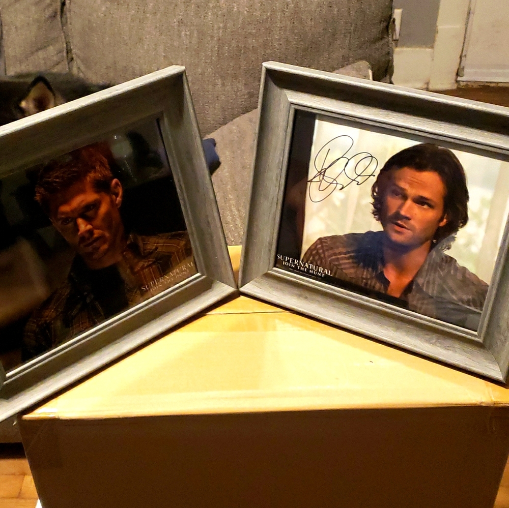 Supernatural Signatures Photos Sam & Dean COA atta